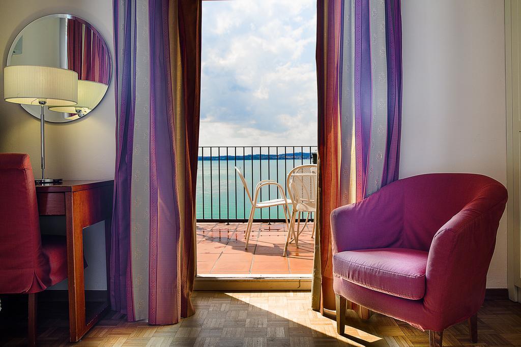 Hotel Sirmione Esterno foto