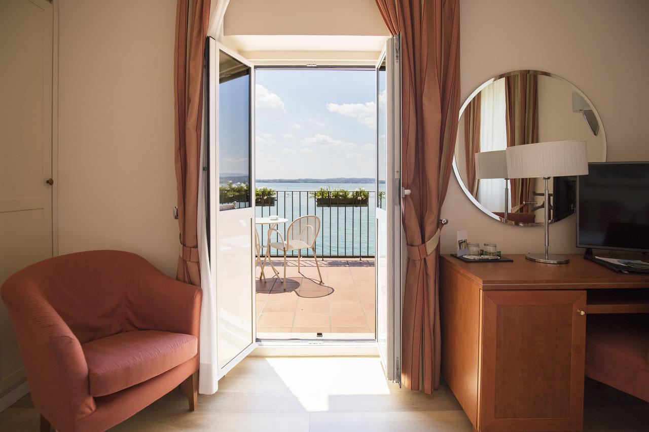 Hotel Sirmione Esterno foto