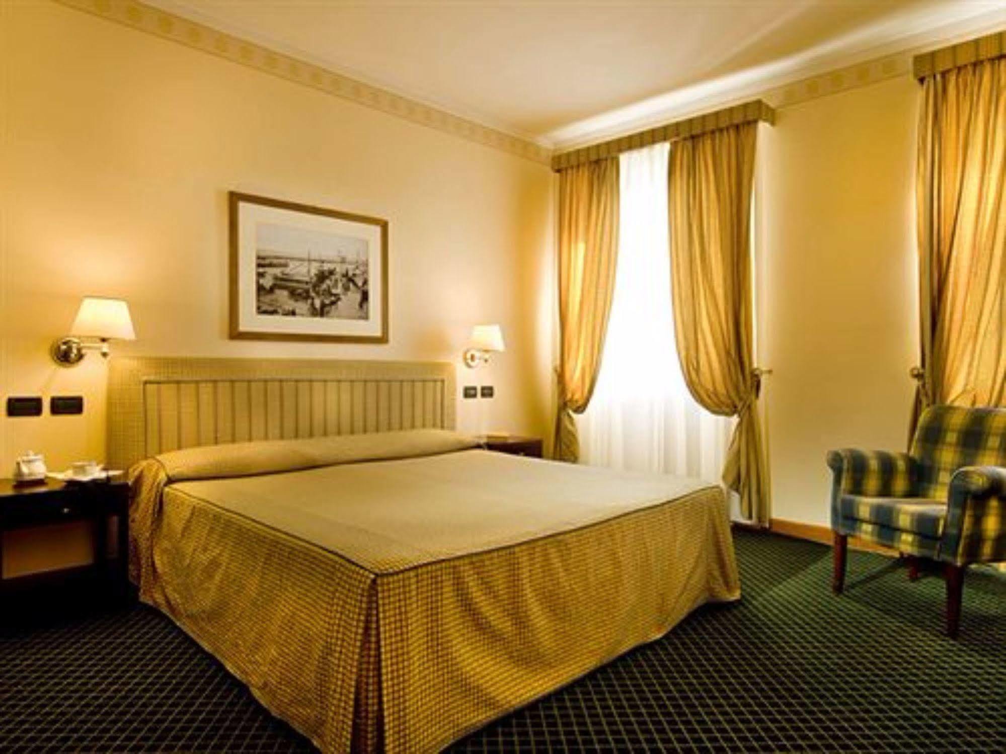 Hotel Sirmione Esterno foto