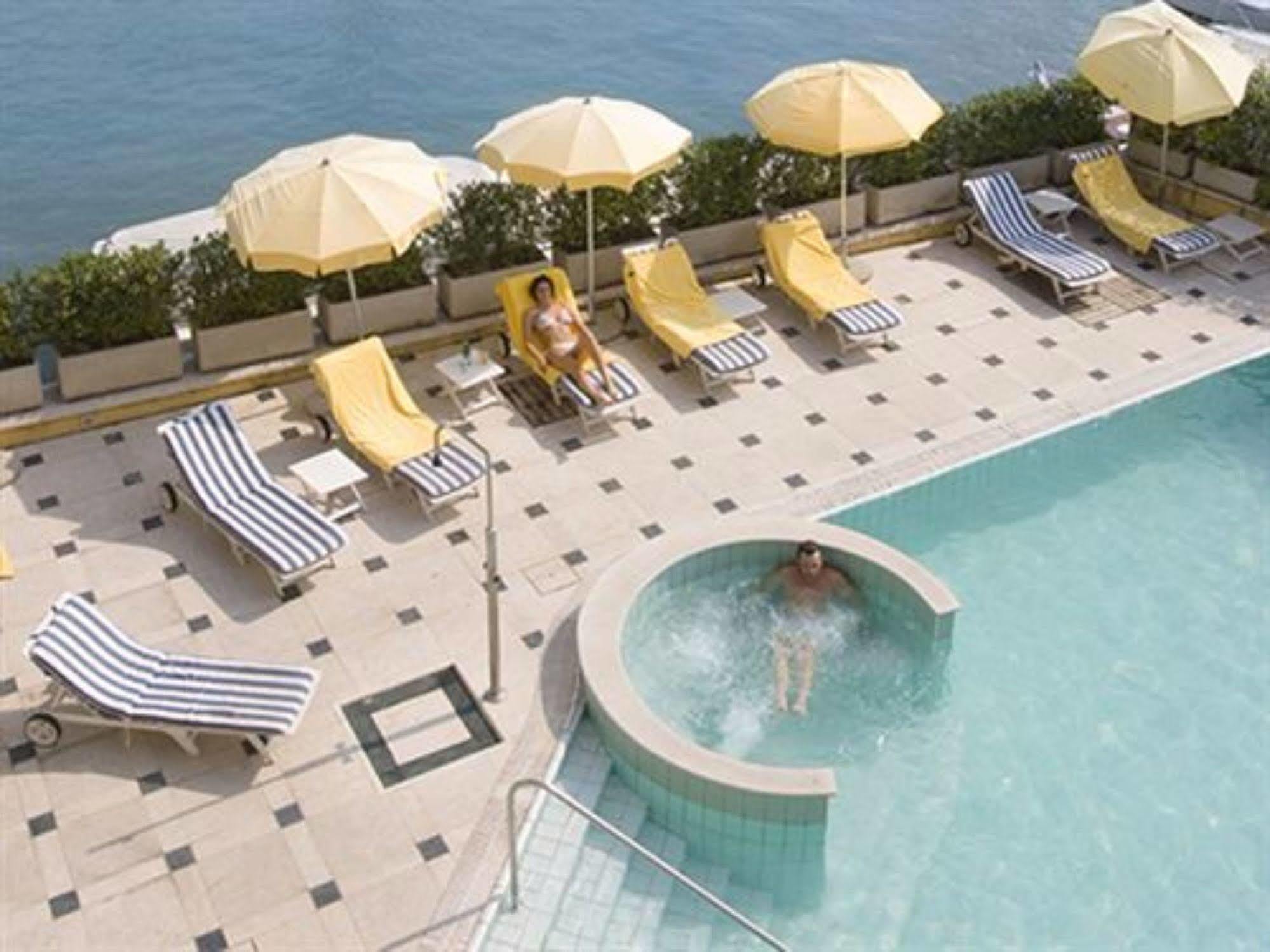 Hotel Sirmione Esterno foto